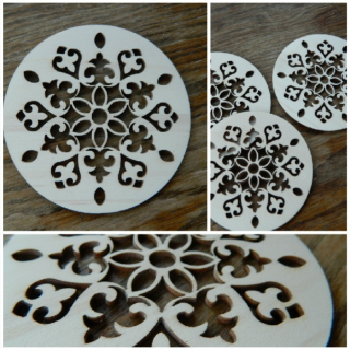 Vyřezávaná mandala z překližky 11 cm - ornament